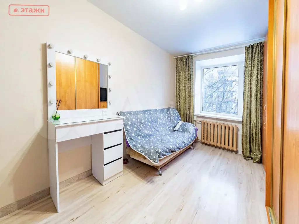 Комната 17,2 м в 9-к., 2/5 эт. - Фото 1