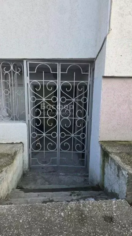 Помещение свободного назначения в Крым, Феодосия бул. Старшинова, 10А ... - Фото 0