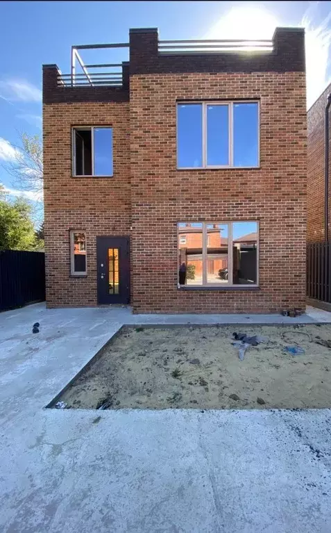 Дом в Ростовская область, Ростов-на-Дону Малаховская ул. (180 м) - Фото 1