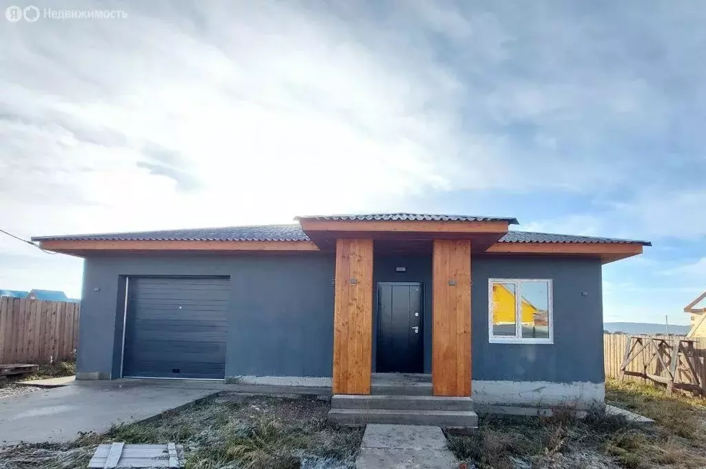 Дом в Грановщина, Троицкая улица (180 м) - Фото 1