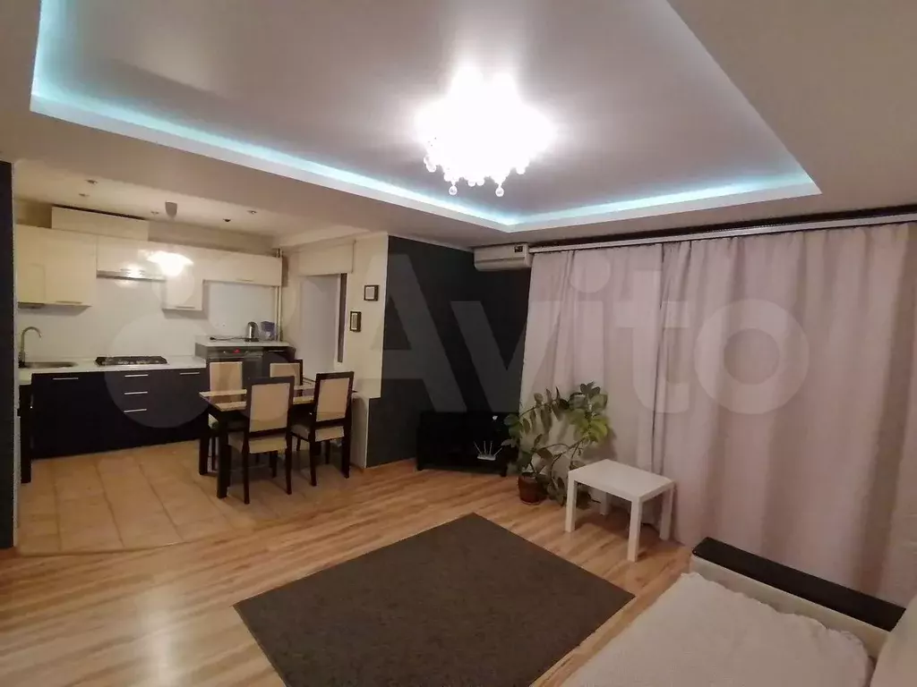 4-к. квартира, 70 м, 7/10 эт. - Фото 0