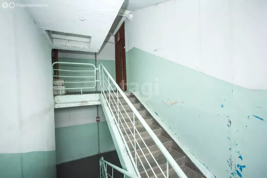 3-комнатная квартира: Бердск, Лунная улица, 2 (58.9 м) - Фото 1