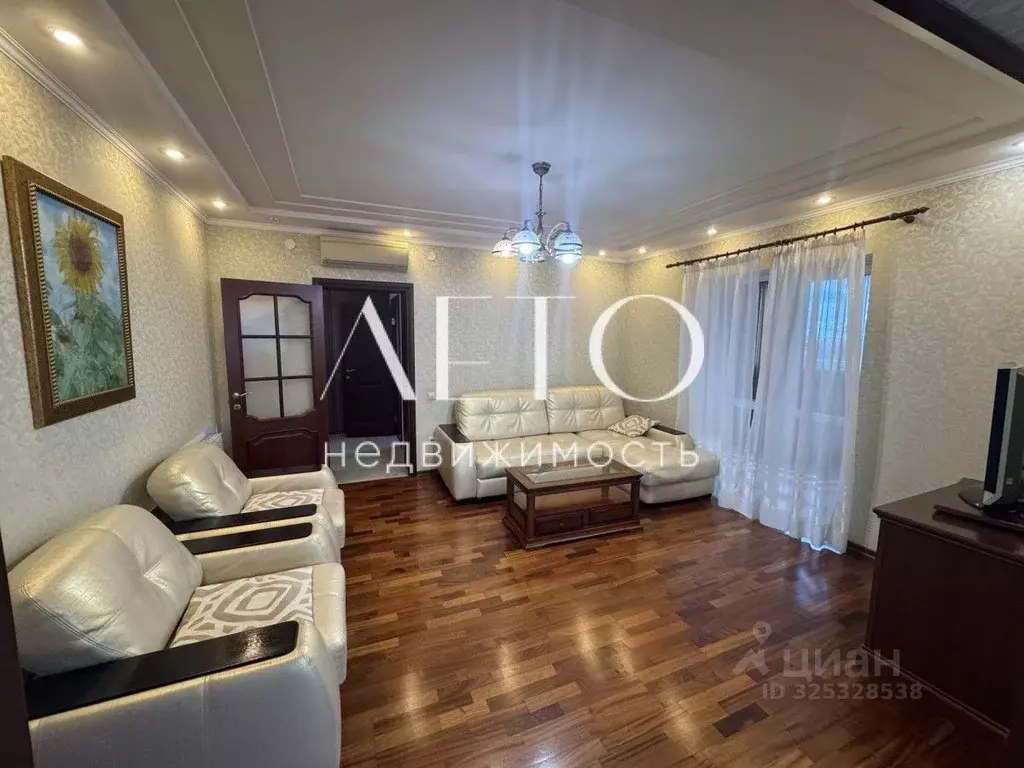 2-к кв. Краснодарский край, Сочи ул. Яна Фабрициуса, 2/9 (118.0 м) - Фото 0