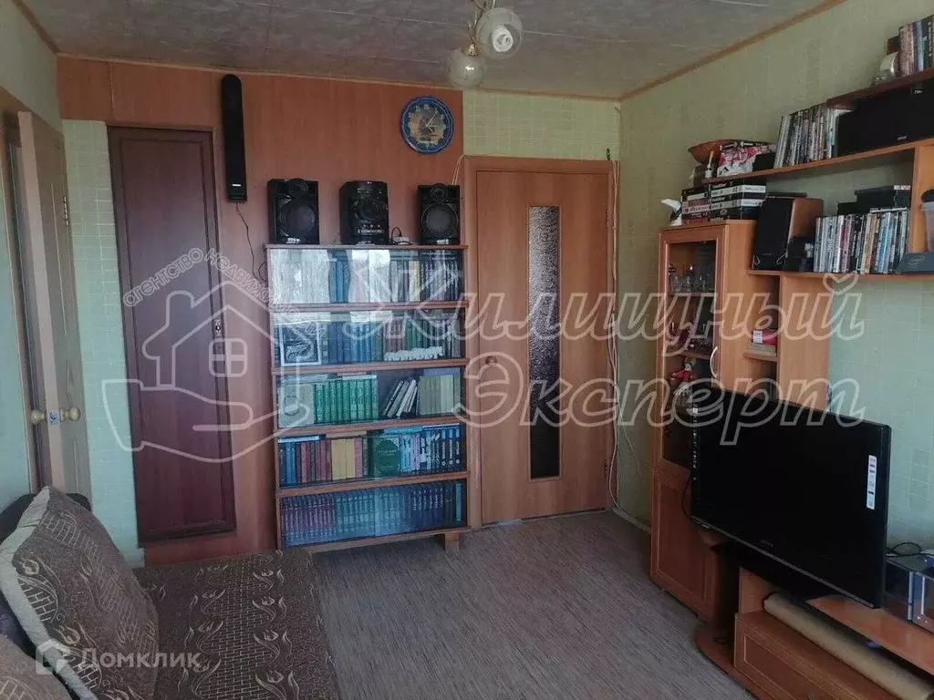 Продаётся 4-к квартира, 70.4 м - Фото 1