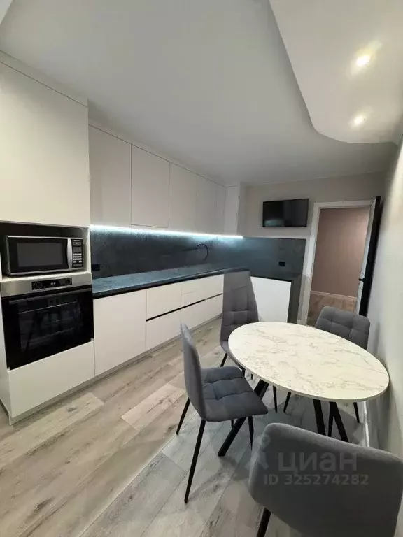 3-к кв. Тюменская область, Тюмень Широтная ул., 124 (85.6 м) - Фото 1