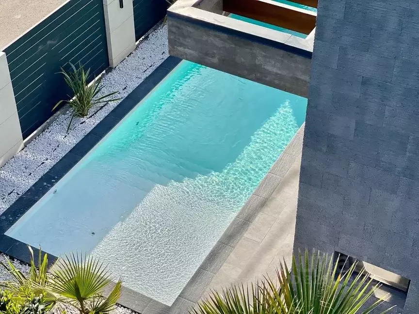 Дом в Краснодарский край, Сочи Сириус пгт, ул. Веселая (300 м) - Фото 2