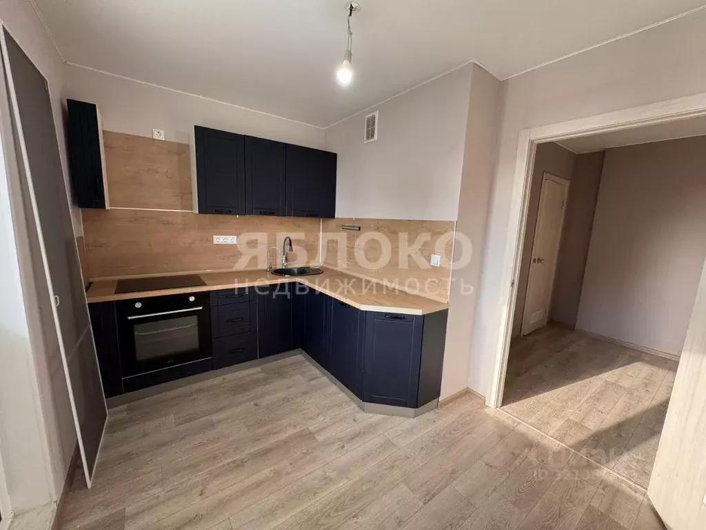 2-к кв. Пермский край, Березники Усольский-2 мкр, ул. Строителей, 3 ... - Фото 0