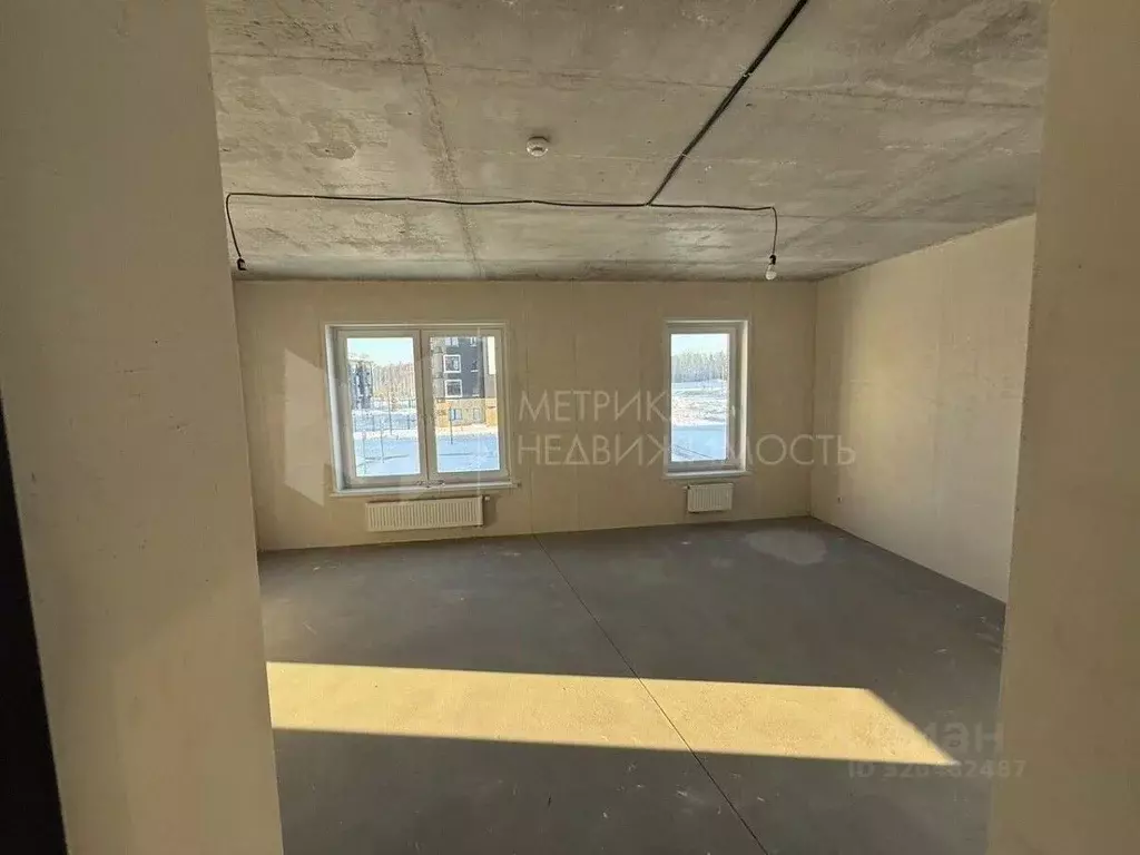 2-к кв. Тюменская область, Тюмень ул. Игоря Комиссарова, 12 (63.0 м) - Фото 1