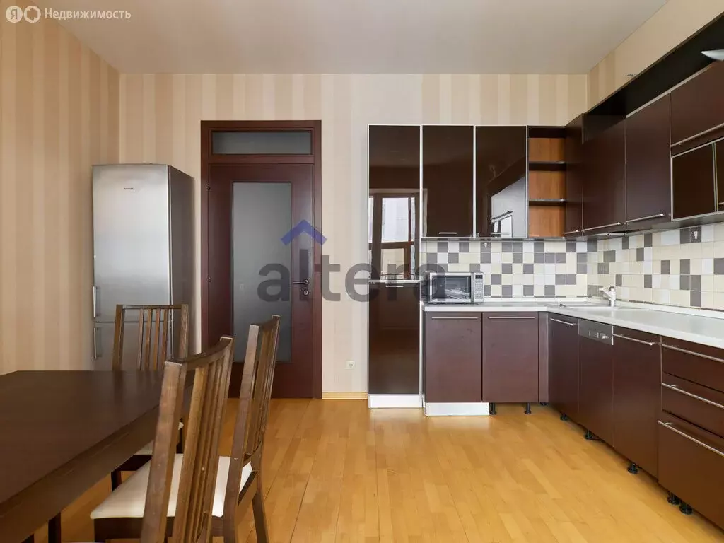 3-комнатная квартира: Казань, улица Вишневского, 22 (155.5 м) - Фото 1