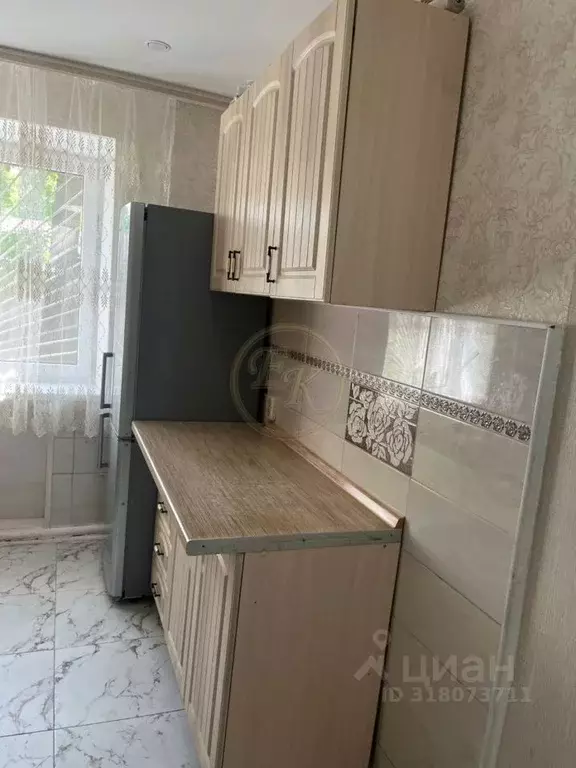 2-к кв. Карачаево-Черкесия, Черкесск ул. Горького, 4 (50.0 м) - Фото 1