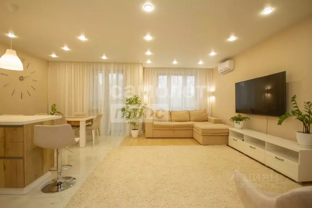 3-к кв. Ульяновская область, Ульяновск ул. Минаева, 48А (82.0 м) - Фото 1