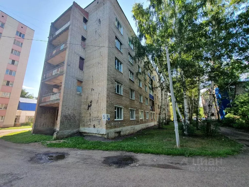 2-к кв. Башкортостан, Мелеуз 31-й мкр, 5 (50.6 м) - Фото 0