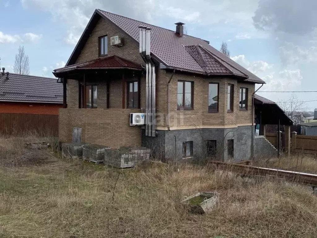 Дом в Белгородская область, Белгородский район, Дубовское с/пос, пос. ... - Фото 0