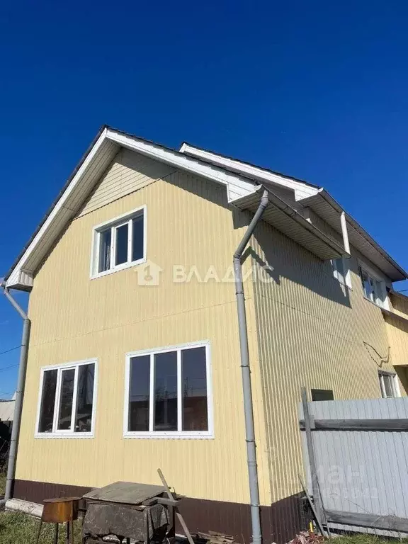 Дом в Бурятия, Улан-Удэ Восточная ул., 8А (190 м) - Фото 1