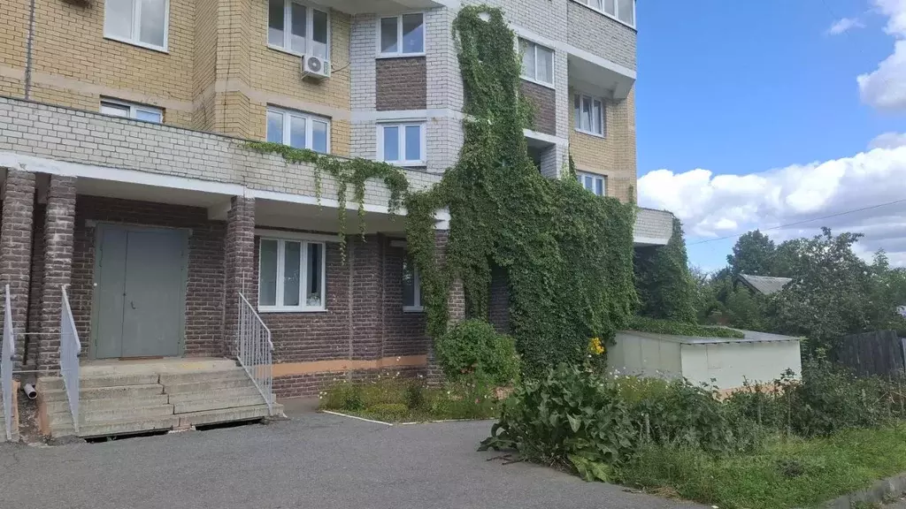 Помещение свободного назначения в Чувашия, Чебоксары ул. Юлиуса ... - Фото 2