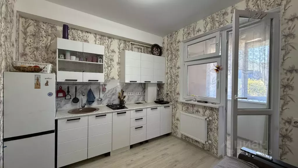 1-к кв. Крым, Алушта ул. 60 лет СССР, 29 (40.5 м) - Фото 1