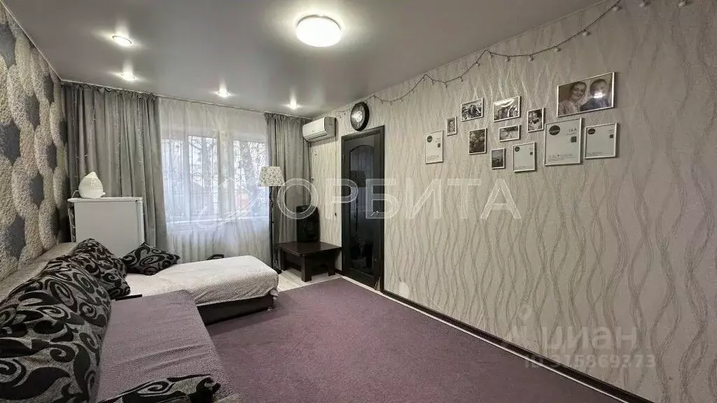 3-к кв. Тюменская область, Тюмень ул. Парфенова, 28 (56.8 м) - Фото 1
