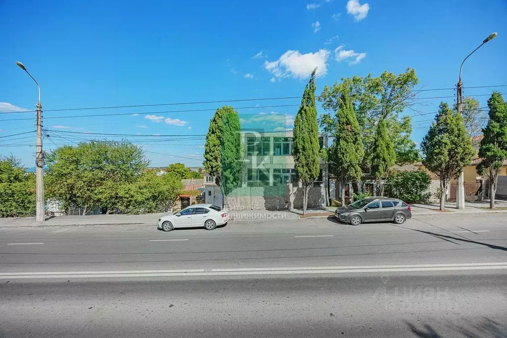 Дом в Севастополь ул. Истомина, 11 (460 м) - Фото 1