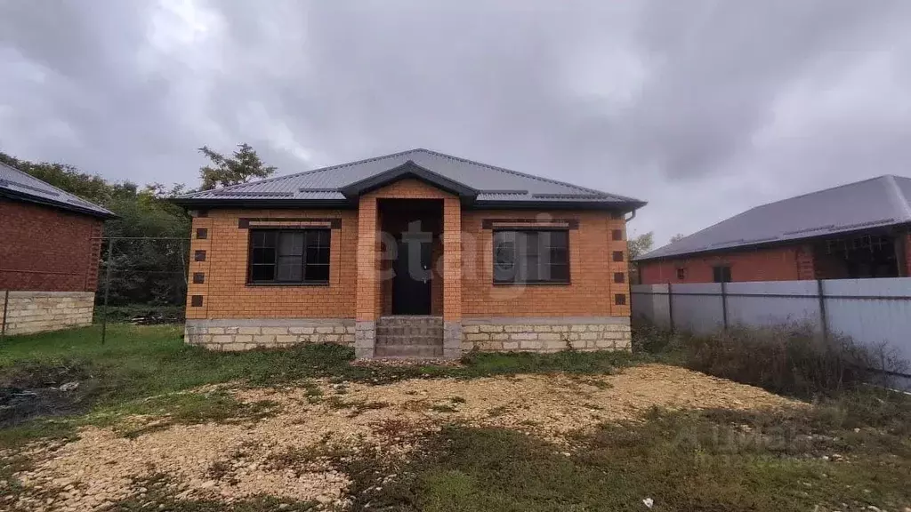 Дом в Ставропольский край, Михайловск Шпаковский район, ул. ... - Фото 1