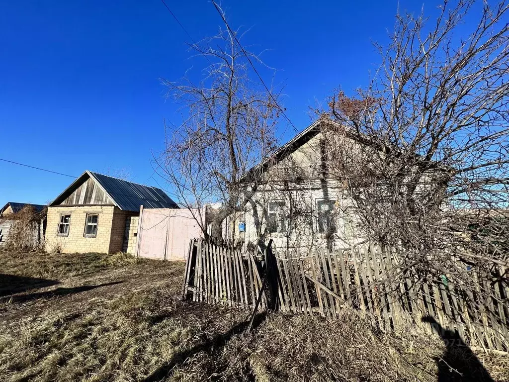 Дом в Оренбургская область, с. Октябрьское ул. Несмеянова, 20 (58 м) - Фото 0