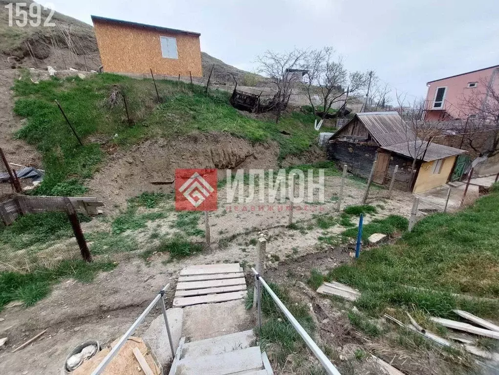 Участок в Крым, Феодосия городской округ, Орджоникидзе пгт ул. Ленина ... - Фото 0