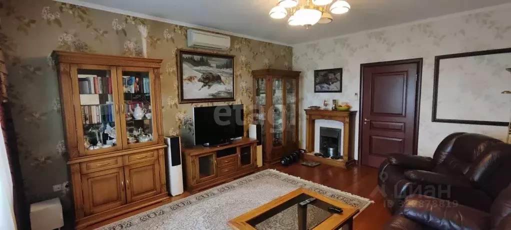 3-к кв. Брянская область, Брянск Трудовая ул., 5 (89.1 м) - Фото 0