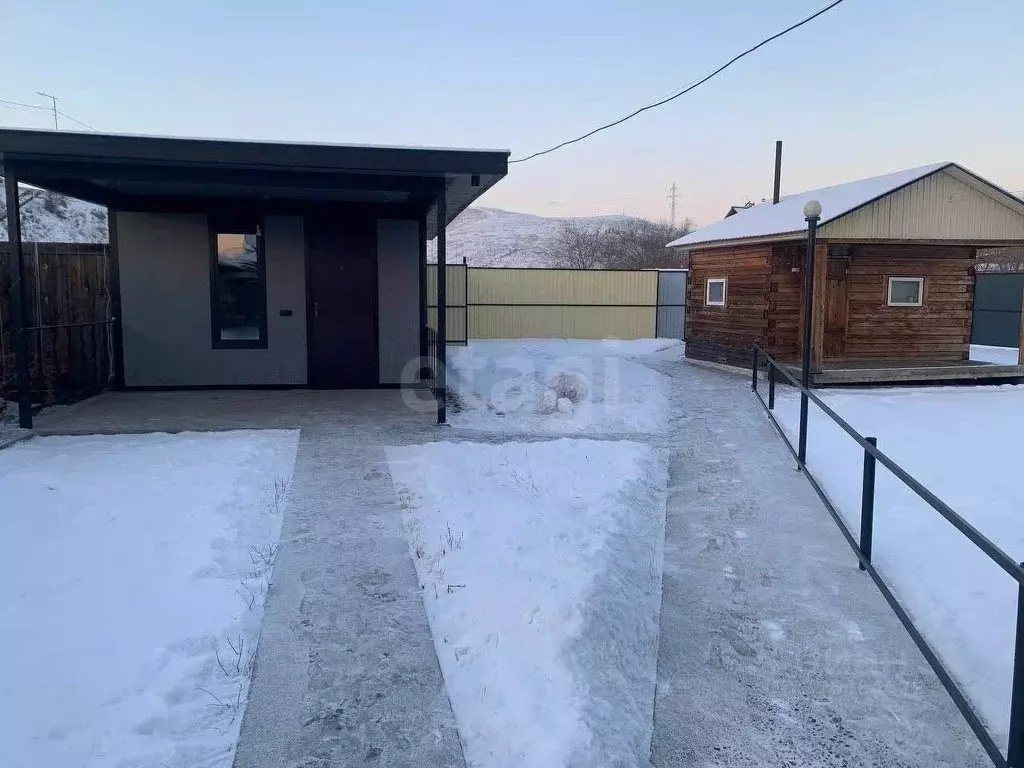 Дом в Бурятия, Улан-Удэ Заречный мкр, ул. Обручева, 41Б (71 м) - Фото 1