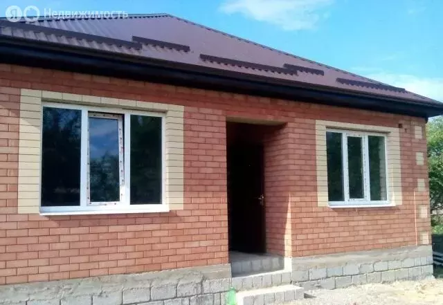 Дом в Ростов-на-Дону, улица Шостаковича (100 м) - Фото 1