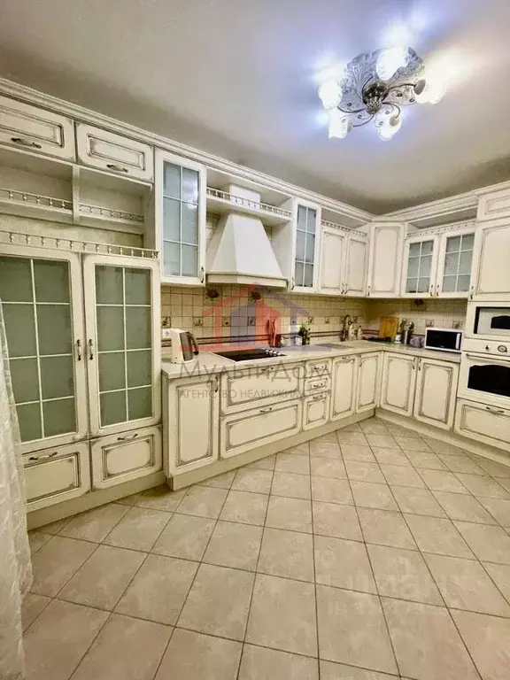 4-к кв. Белгородская область, Старый Оскол Дубрава мкр, 3 кв-л, 1 ... - Фото 1