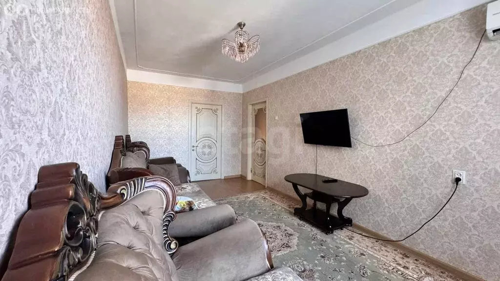 3-комнатная квартира: Махачкала, проспект Имама Шамиля, 19А (72 м) - Фото 2