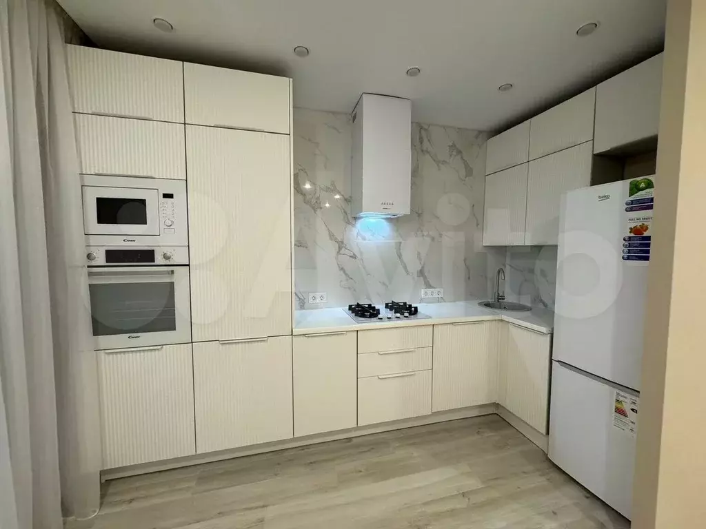 2-к. квартира, 60 м, 1/4 эт. - Фото 0