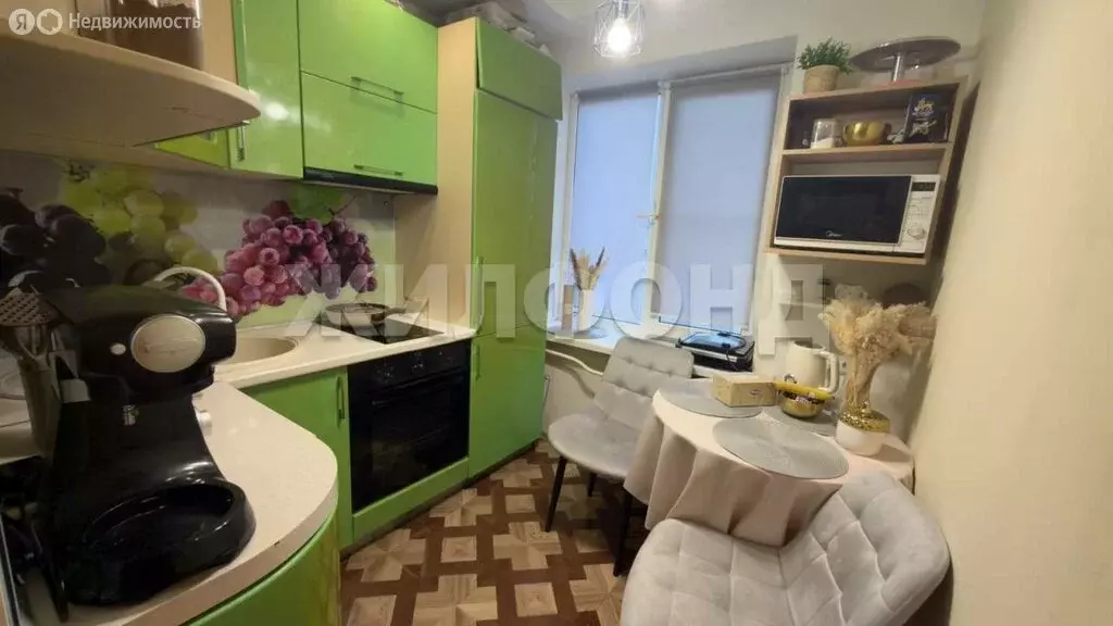 3-комнатная квартира: Прокудское, улица Есенина, 20 (47.9 м) - Фото 2