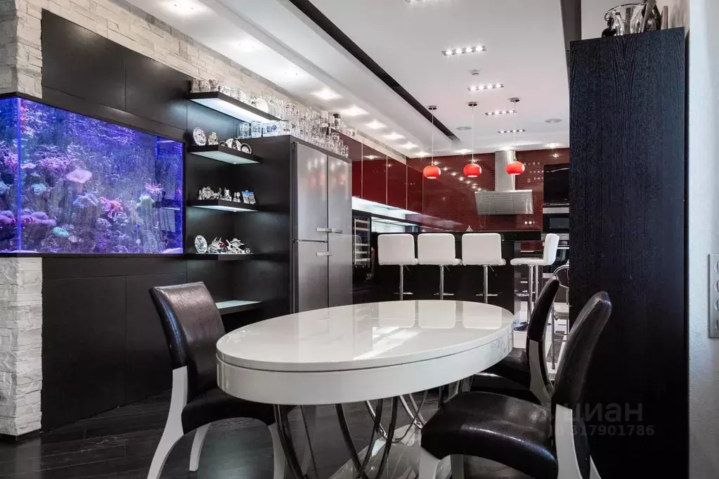 5-к кв. Москва Ельнинская ул., 15К3 (250.0 м) - Фото 1