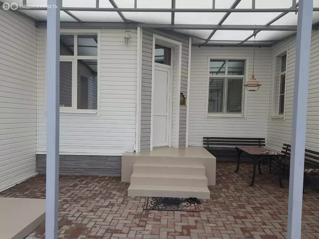 Дом в Аксай, улица Гагарина, 27Б/1 (310 м) - Фото 1