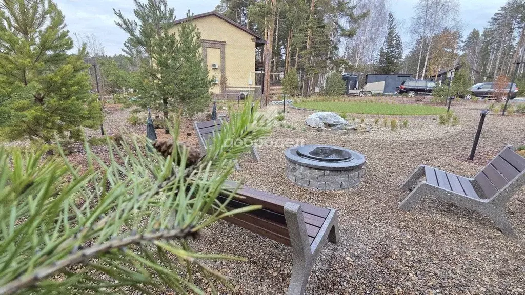 Дом в Свердловская область, Екатеринбург ул. Адмирала Ушакова, 4 (127 ... - Фото 1