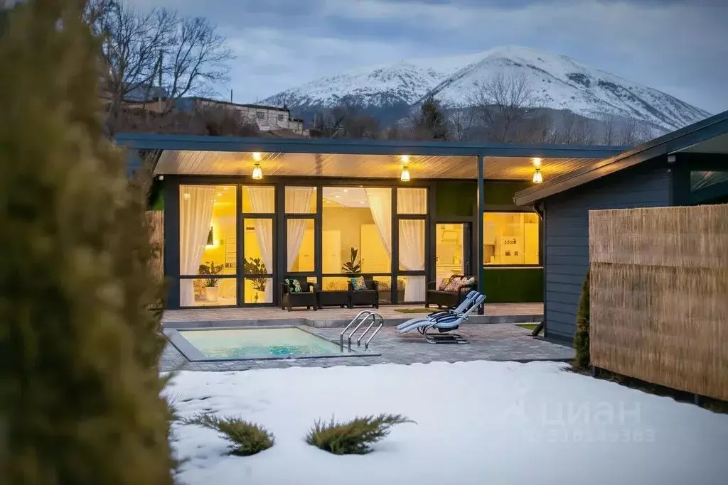 Дом в Ставропольский край, Предгорный муниципальный округ, с. Юца ул. ... - Фото 1