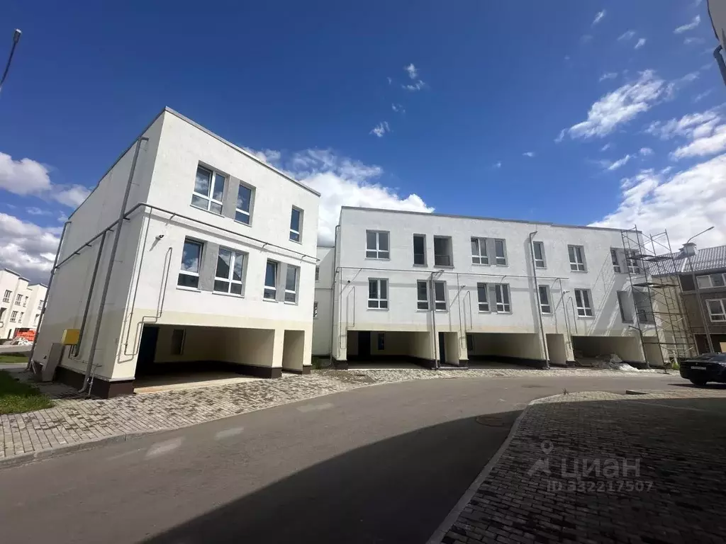 Таунхаус в Московская область, Химки городской округ, д. ... - Фото 1