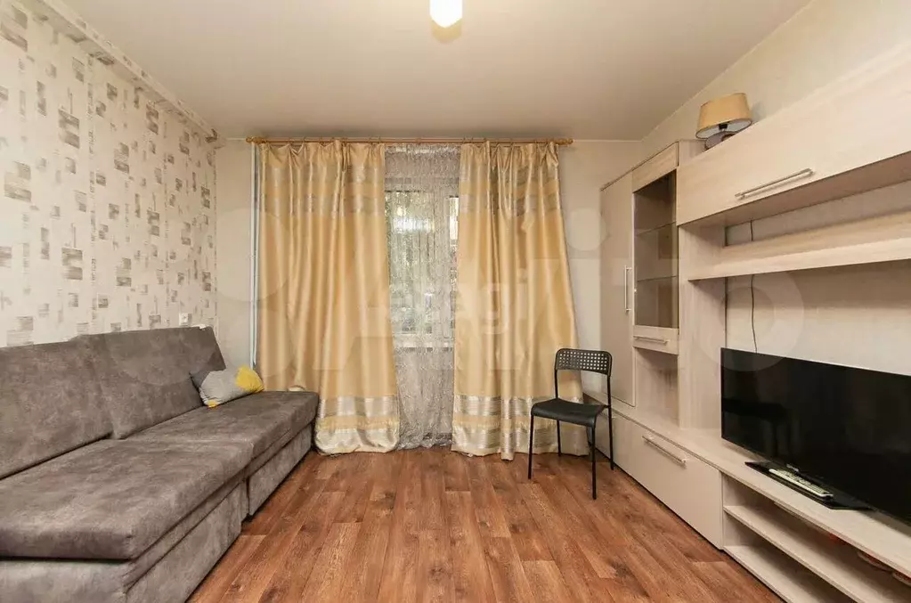 Комната 16 м в 1-к., 1/5 эт. - Фото 1