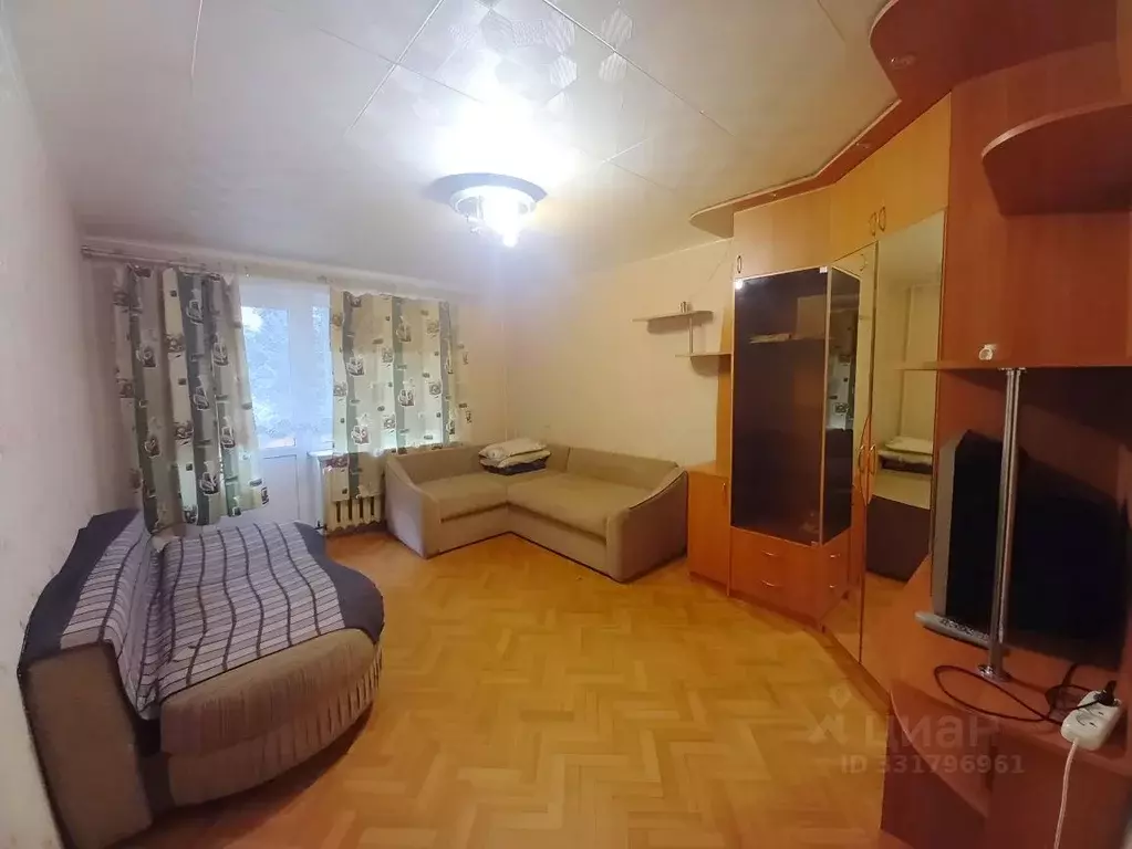 2-к кв. Ленинградская область, Тихвин 3-й мкр, 24 (44.0 м) - Фото 1
