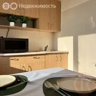 3-комнатная квартира: Симферополь, Кечкеметская улица, 94 (55 м) - Фото 1