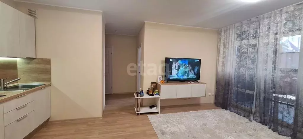 1-к кв. Свердловская область, Екатеринбург ул. Победы, 102 (50.0 м) - Фото 1