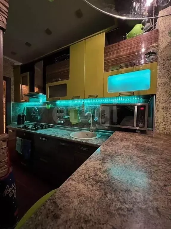 2-к кв. Ямало-Ненецкий АО, Новый Уренгой ул. Строителей, 6 (64.0 м) - Фото 2