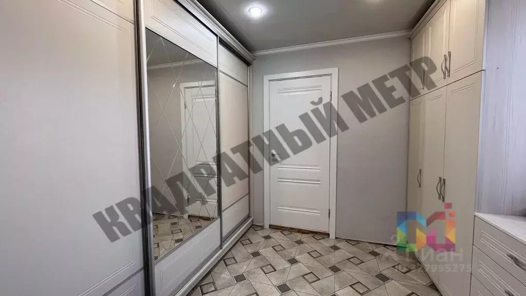 Дом в Калмыкия, Элиста проезд 8 Марта (289 м) - Фото 1