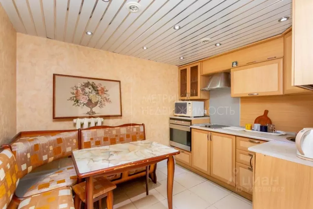 Офис в Тюменская область, Тюмень ул. Чернышевского, 2Бк9 (215 м) - Фото 1