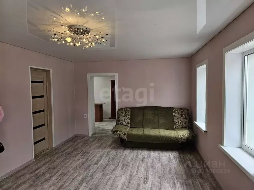 Дом в Амурская область, Белогорск Раздольная ул., 19 (50 м) - Фото 1