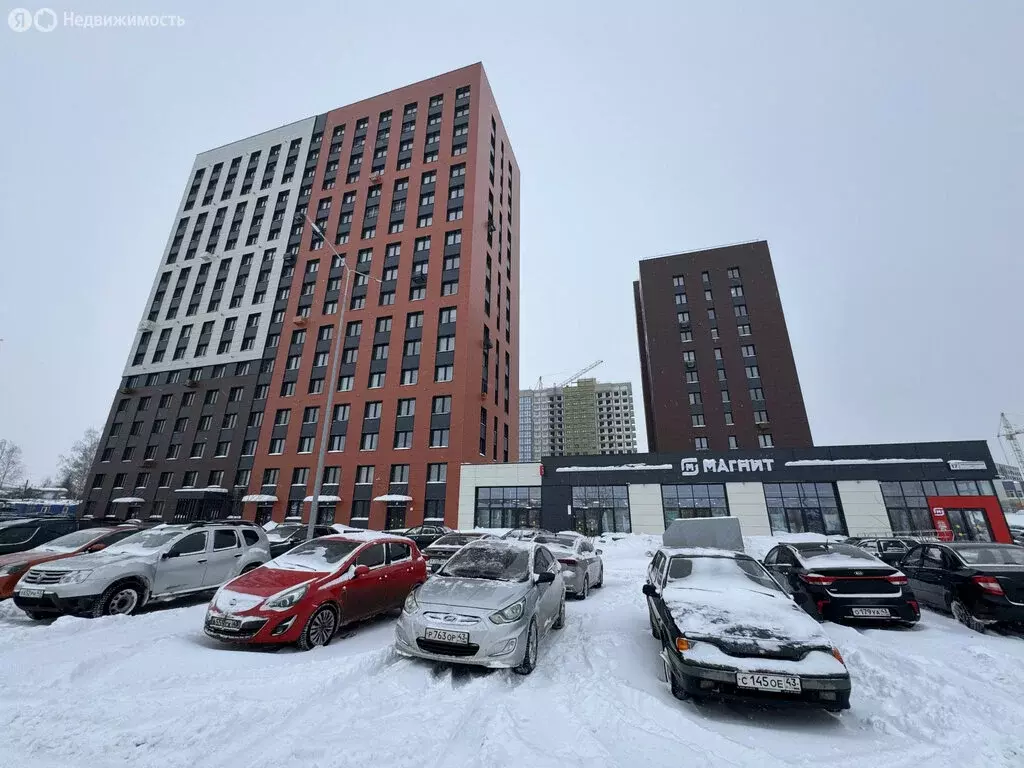 3-комнатная квартира: Киров, Чистопрудненская улица, 17 (57 м) - Фото 1