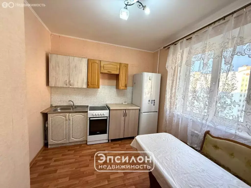 1-комнатная квартира: Курск, проспект Вячеслава Клыкова, 53 (37.4 м) - Фото 2