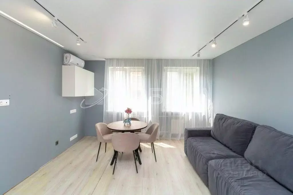 2-к кв. Тюменская область, Тюмень ул. Академика Сахарова, 46 (60.6 м) - Фото 2