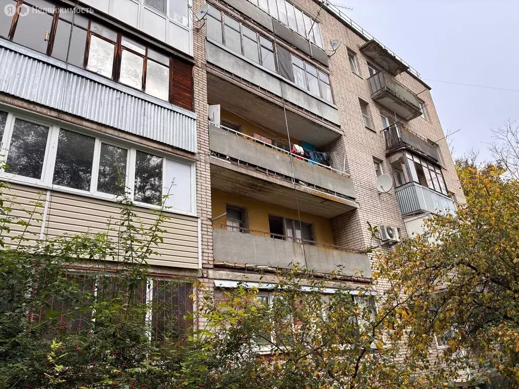 3-комнатная квартира: посёлок Дубровицы, 19 (68 м) - Фото 2