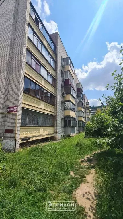 3-к кв. Курская область, Курск просп. Хрущева, 26 (58.6 м) - Фото 0
